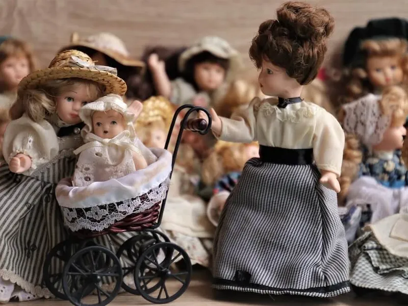 children-and-toys-how-they-shape-help-or-hinder