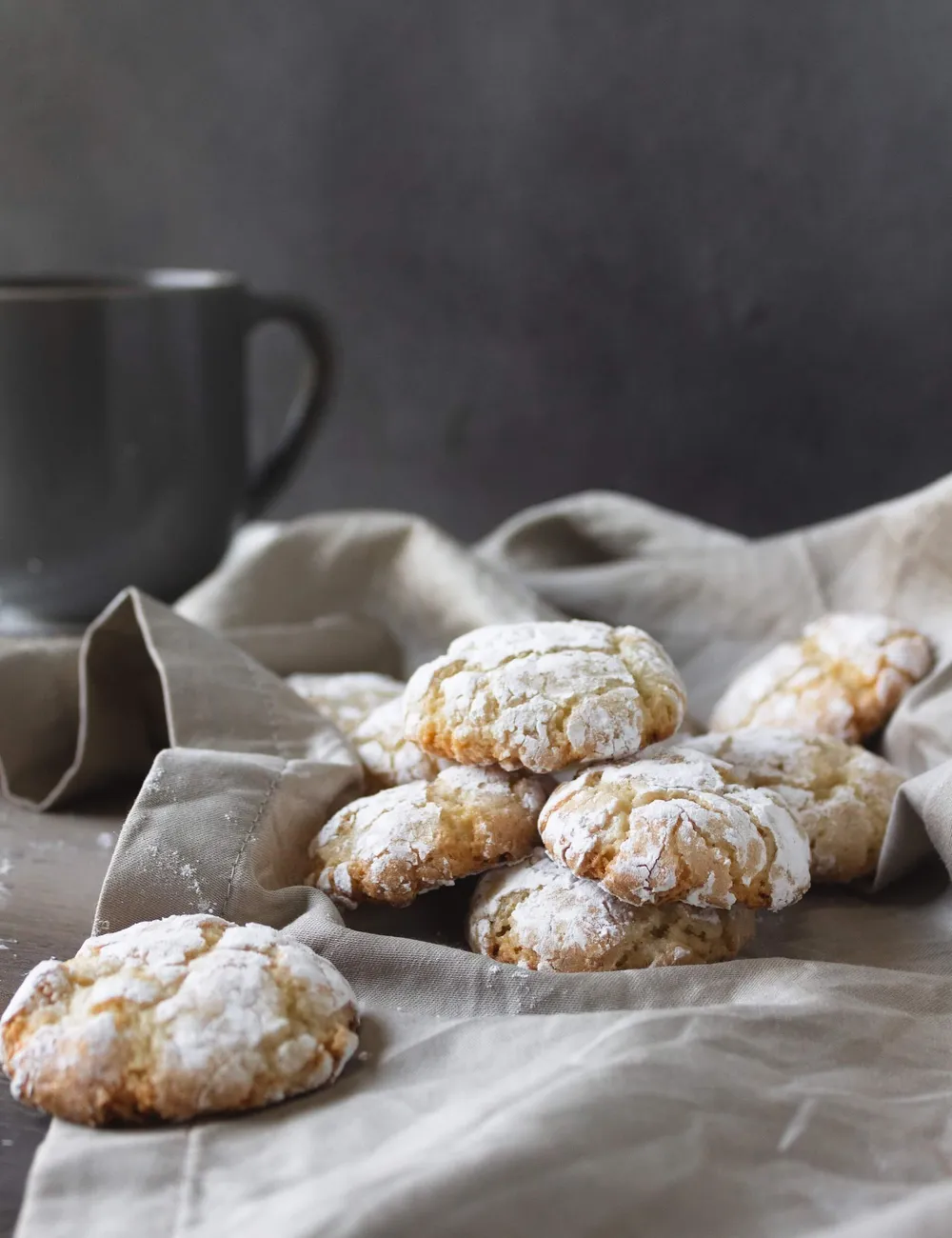 italian-amaretti-biscuits-easy-recipe