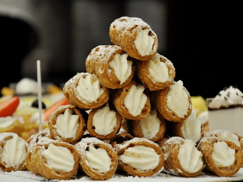 sicilian-cannoli-easy-recipe