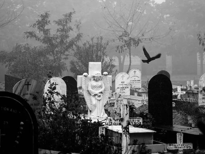 unusual-burial-customs
